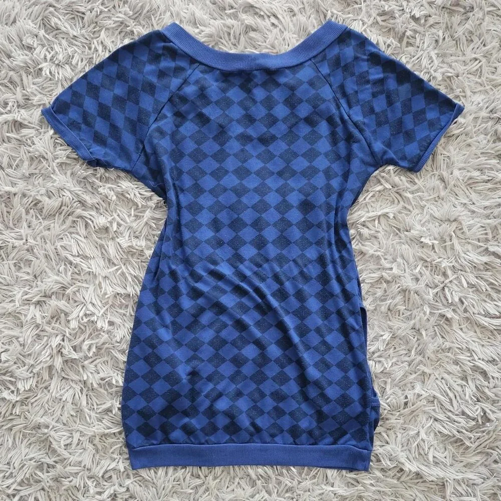 Checkered Top - Picture 2 of 2